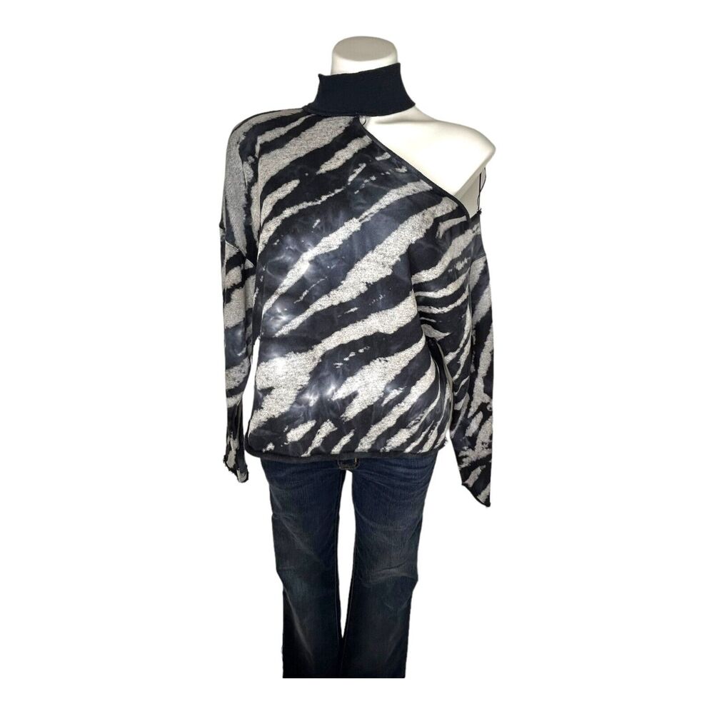 SIX/FIFTY Blue Gray‎ Pullover Sweater Cutout Shoulder Distressed Oversized Small